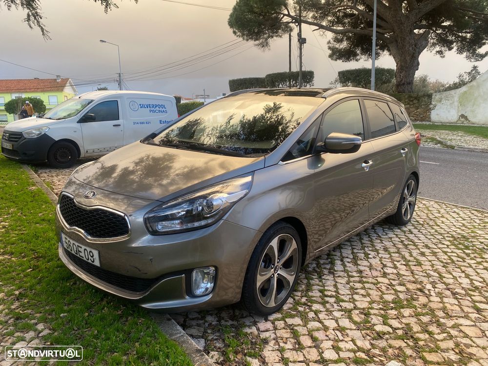 Kia Carens 1.7 CRDi ISG TX - 1