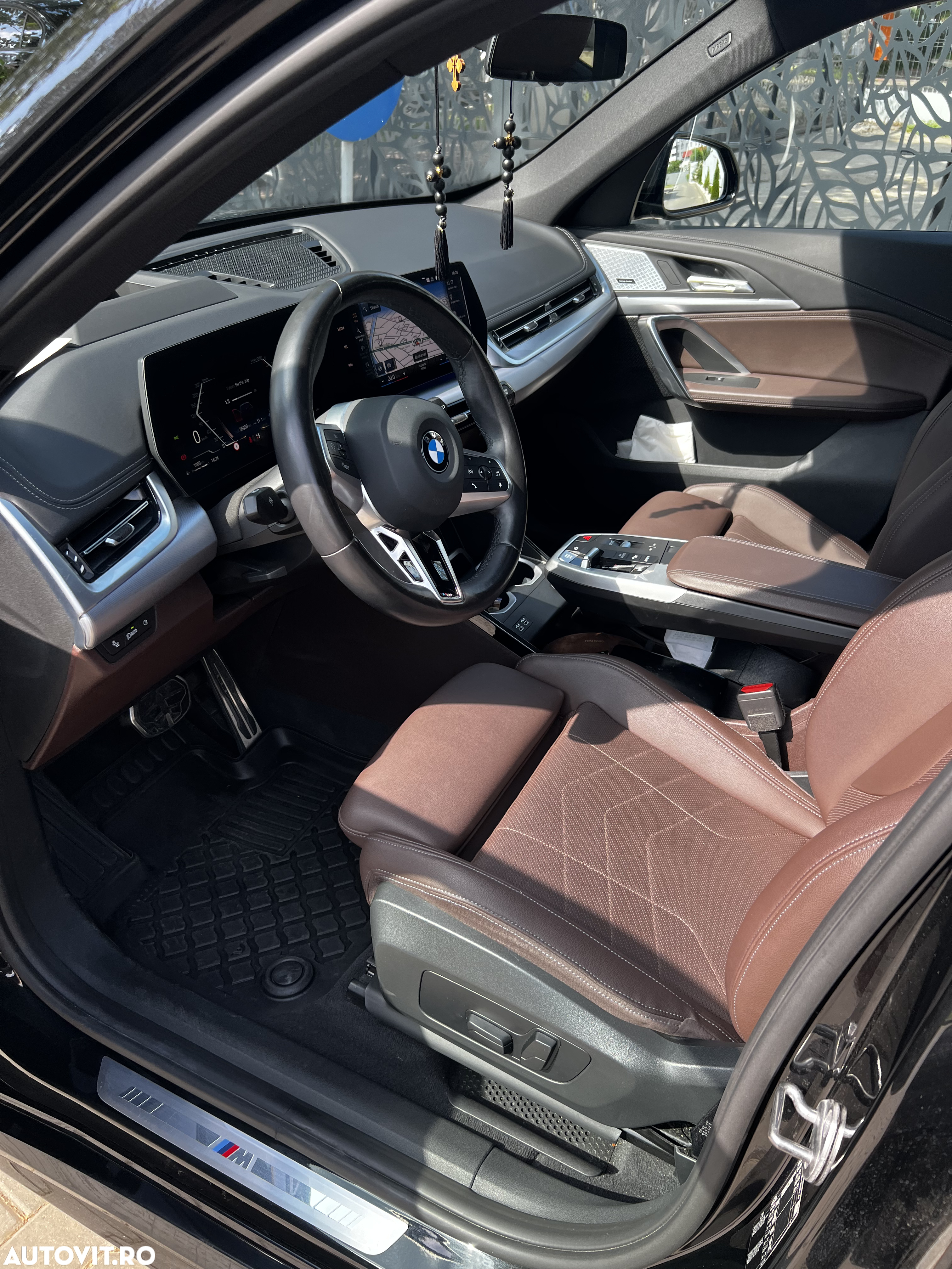 BMW X1 sDrive18d AT - 12