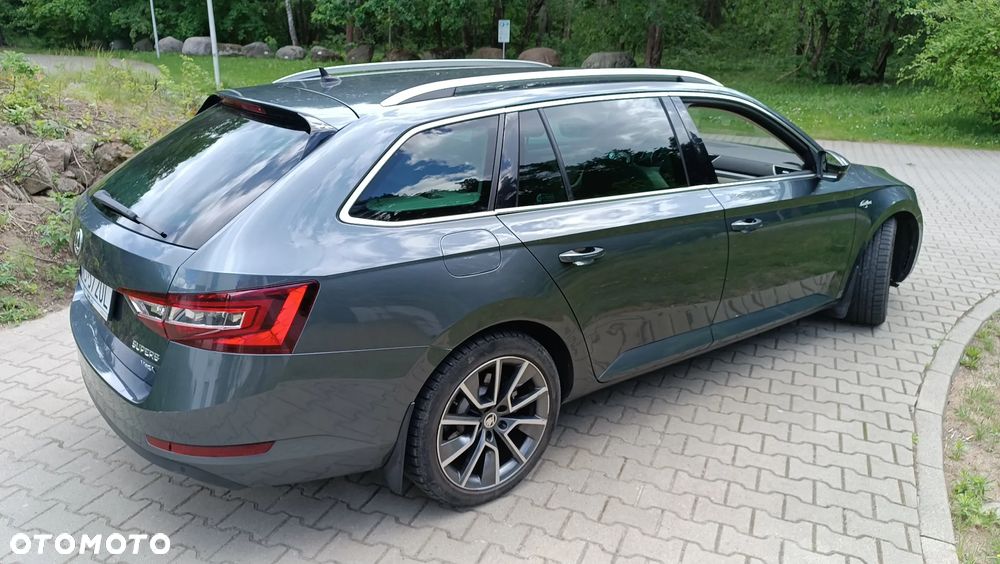 Skoda Superb 2.0 TDI 4x4 Style - 6