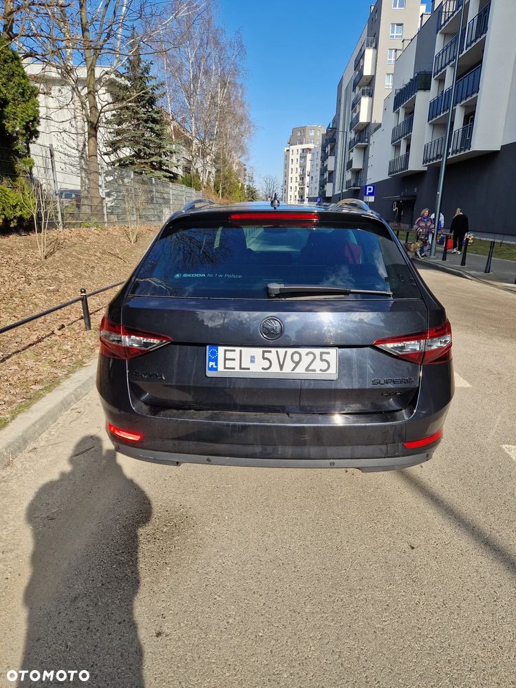 Skoda Superb 2.0 TDI 4x4 Style DSG - 7