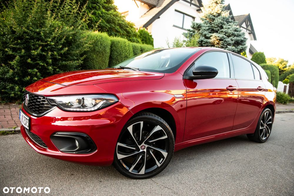 Fiat Tipo 1.4 T-Jet S-Design - 1