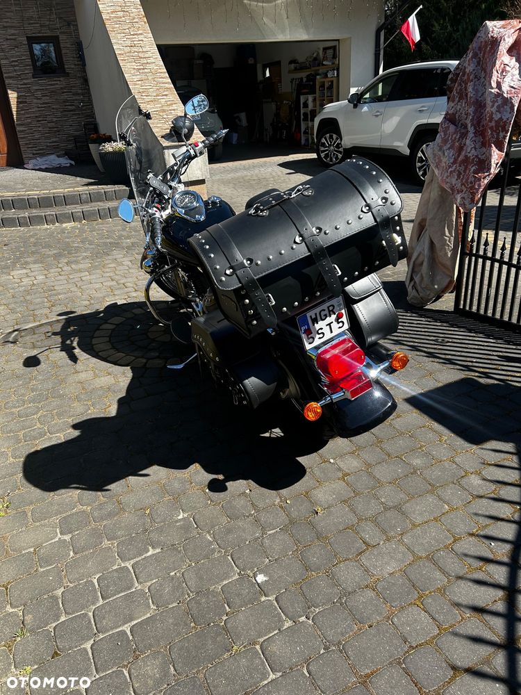 Suzuki Boulevard - 4