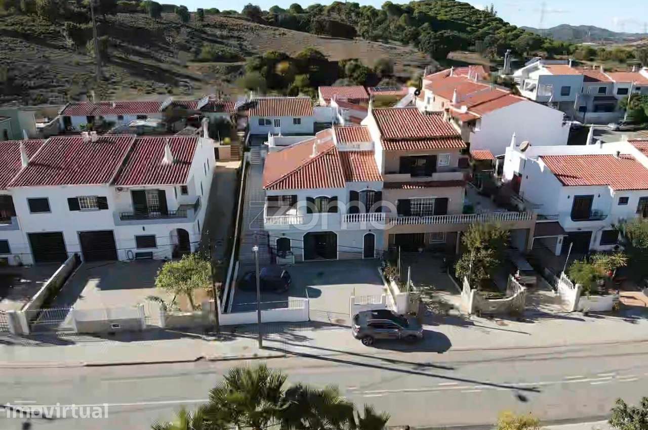 Moradia V3, com garagem e anexos em Urb. Campilhos, Messines - Grande imagem: 2/60