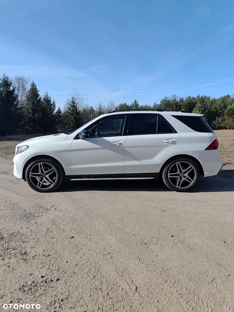 Mercedes-Benz GLE 350 d 4-Matic - 2