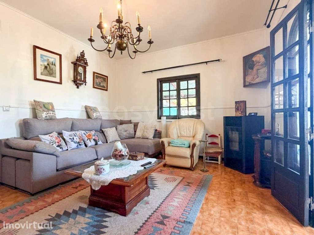 Moradia Térrea T4 Isolada, com Sotão e Garagem para 3 viaturas, na ... - Grande imagem: 3/46