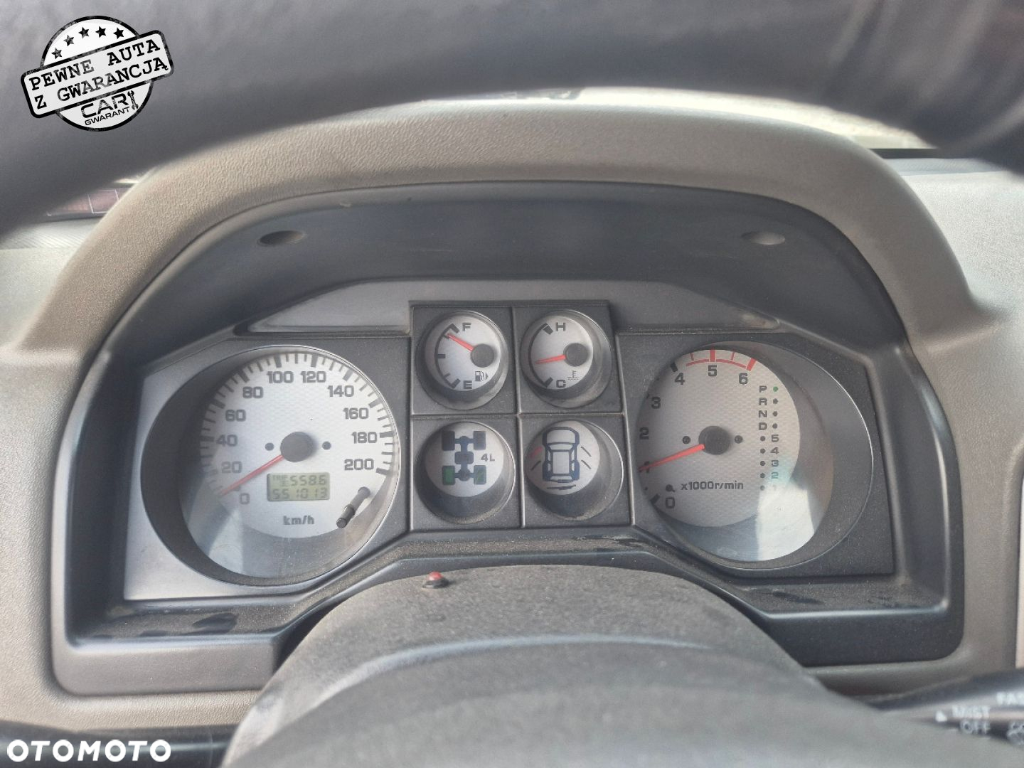 Mitsubishi Pajero - 22