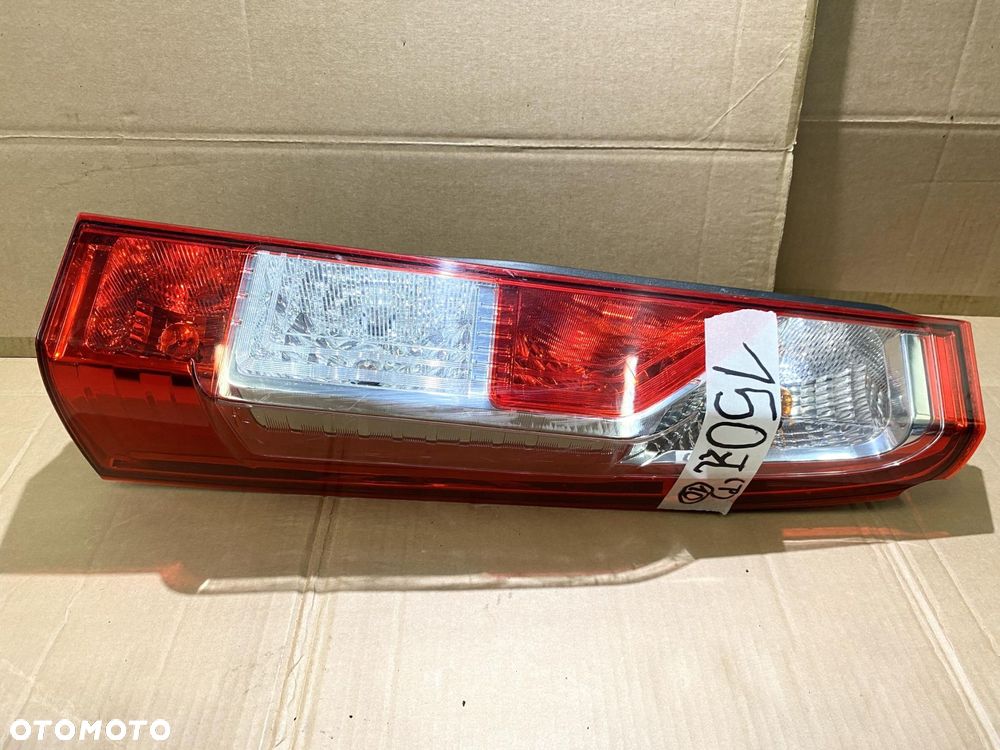 MASTER MOVANO NV400 10- LAMPA PRAWA TYLNA Z WKŁADEM PRAWY TYŁ ORYGINAŁ - 3