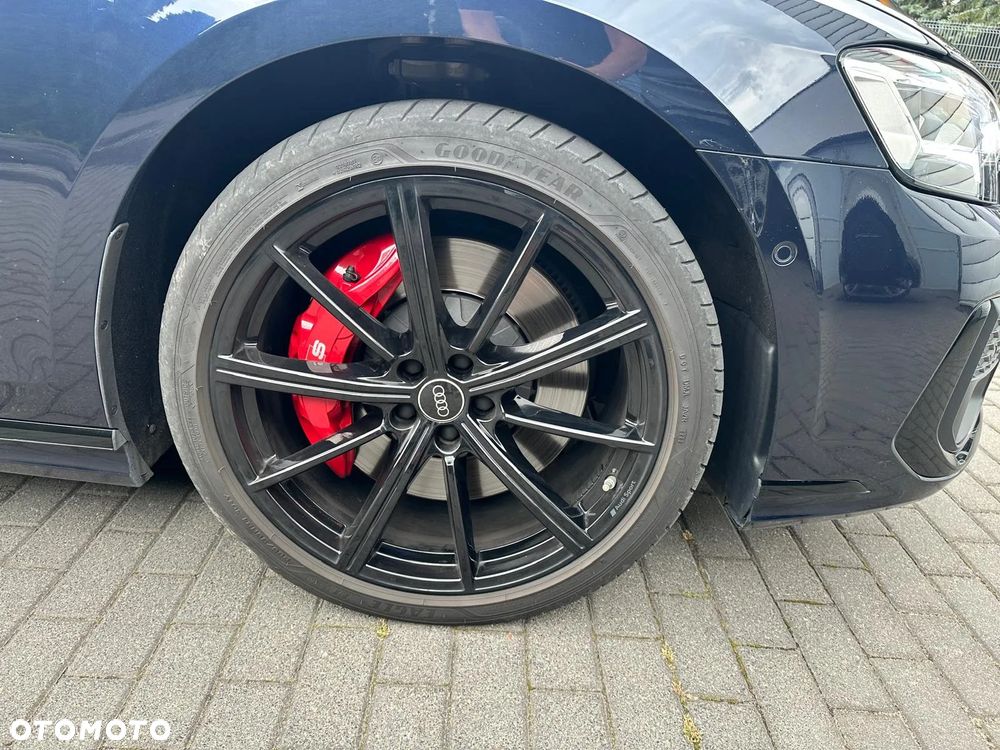 Audi S8 2023 photo 5