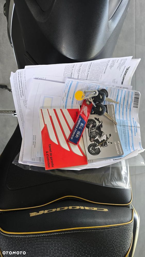 Honda CB - 21
