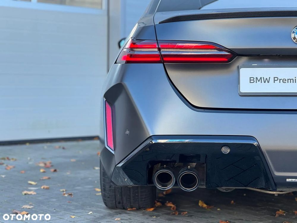 BMW M5 Standard - 11