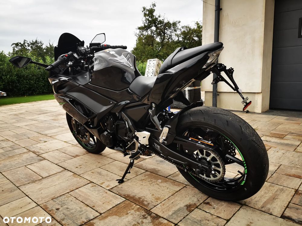 Kawasaki Ninja - 6