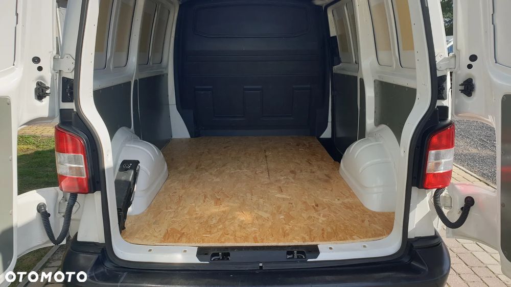 Volkswagen Transporter - 9