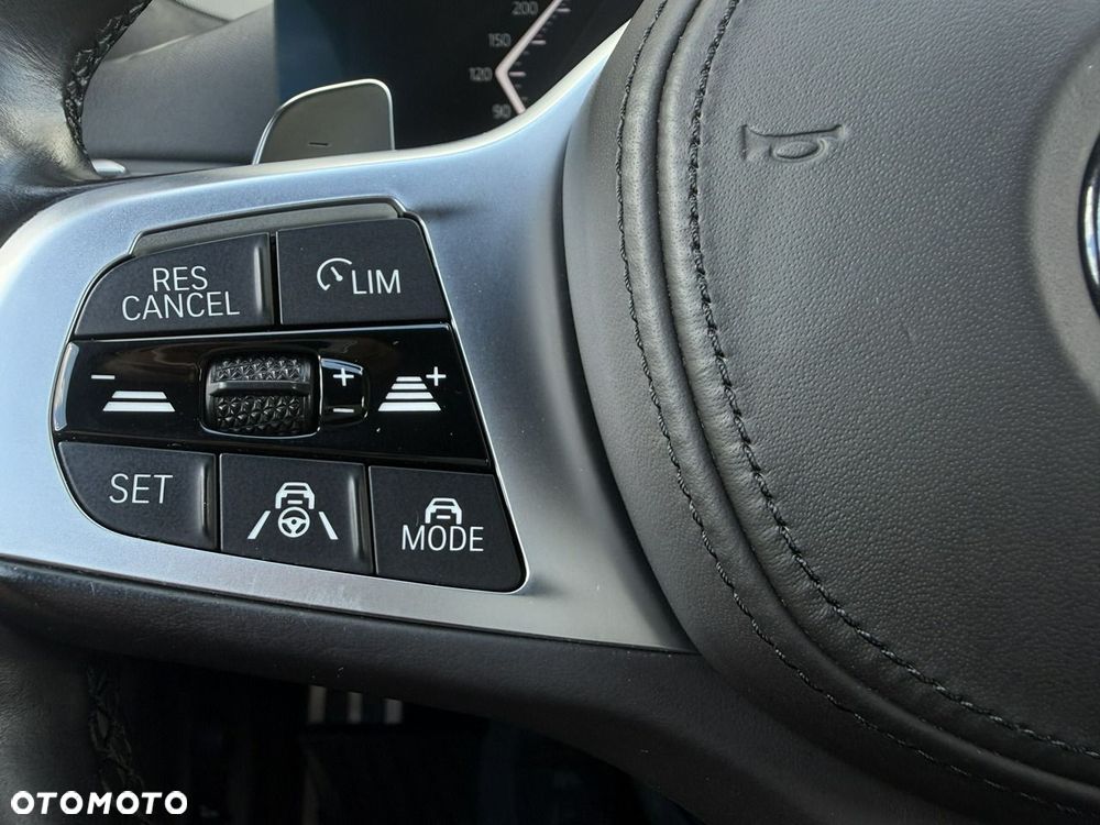 BMW Seria 3 320d xDrive M Sport Shadow sport - 20