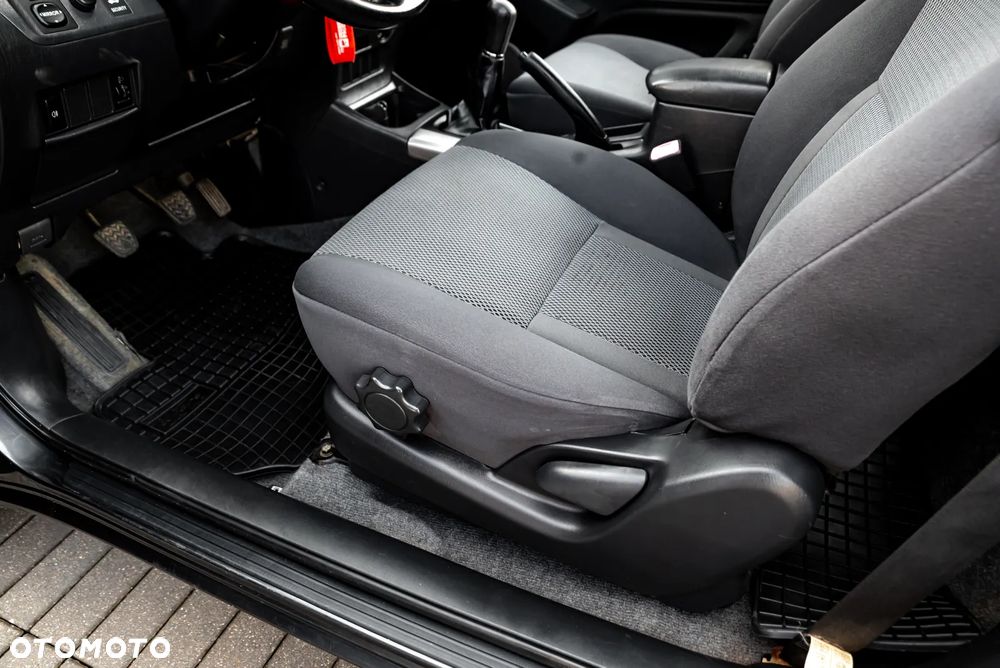Toyota RAV4 4x4 Edition - 30