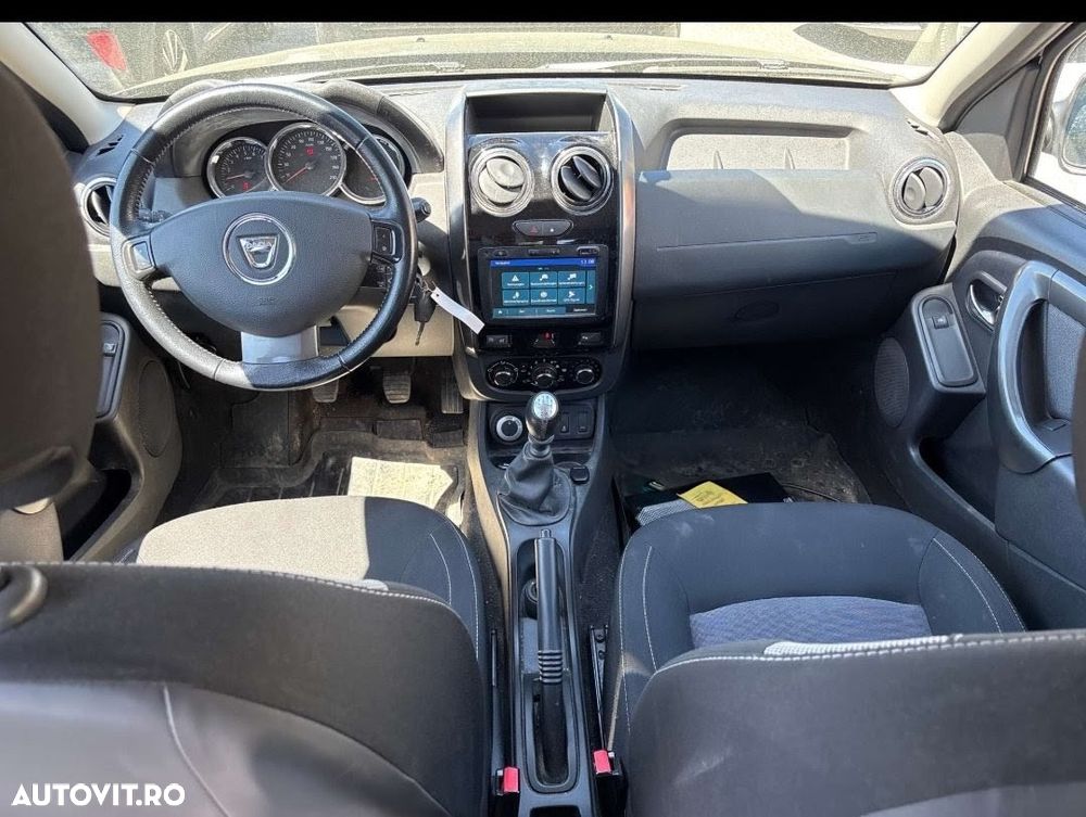Dacia Duster dCi 110 FAP 4x4 Blackshadow - 5