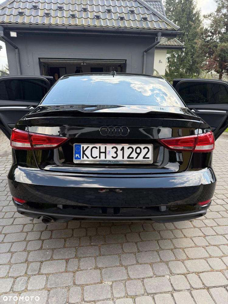 Audi A3 Limousine 30 TDI design - 10