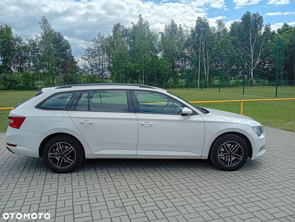 Skoda Superb 1.6 TDI Active - 6