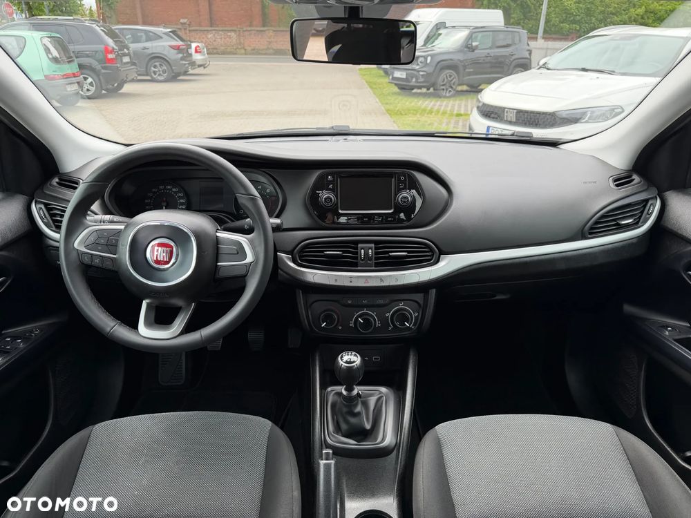 Fiat Tipo 1.4 T-Jet 16v Pop - 10