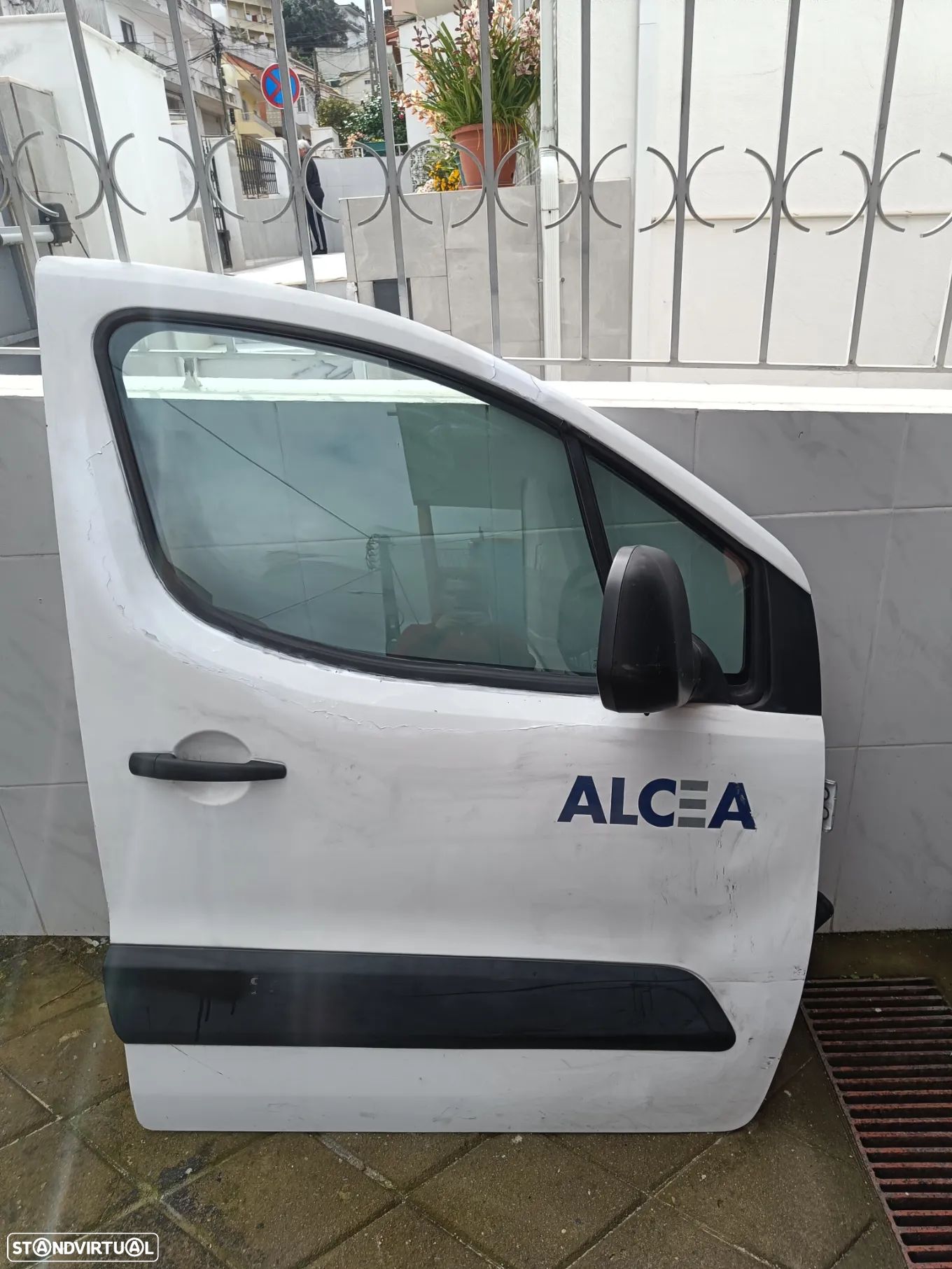Porta frente direita Citroen Berlingo 2011 / Peugeot partner 2011 - 1