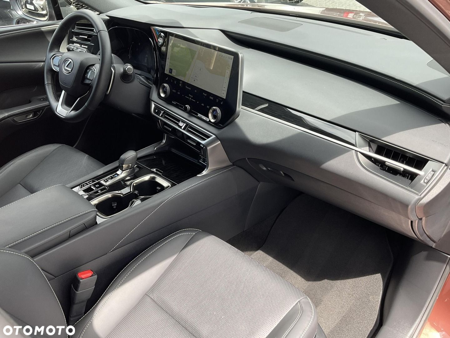 Lexus RX - 13