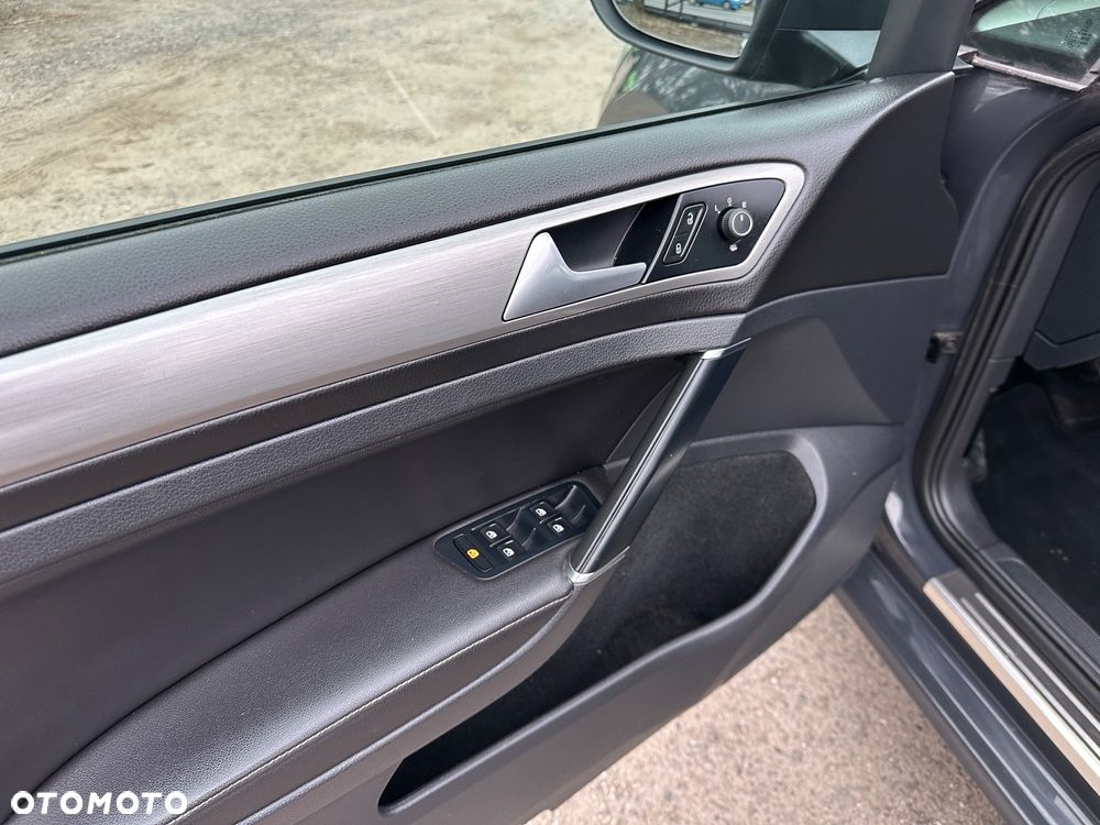 Volkswagen Golf 1.6 BlueTDI DSG Comfortline - 13