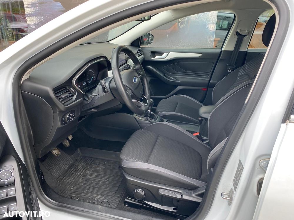 Ford Focus 1.0 EcoBoost Trend Edition - 6