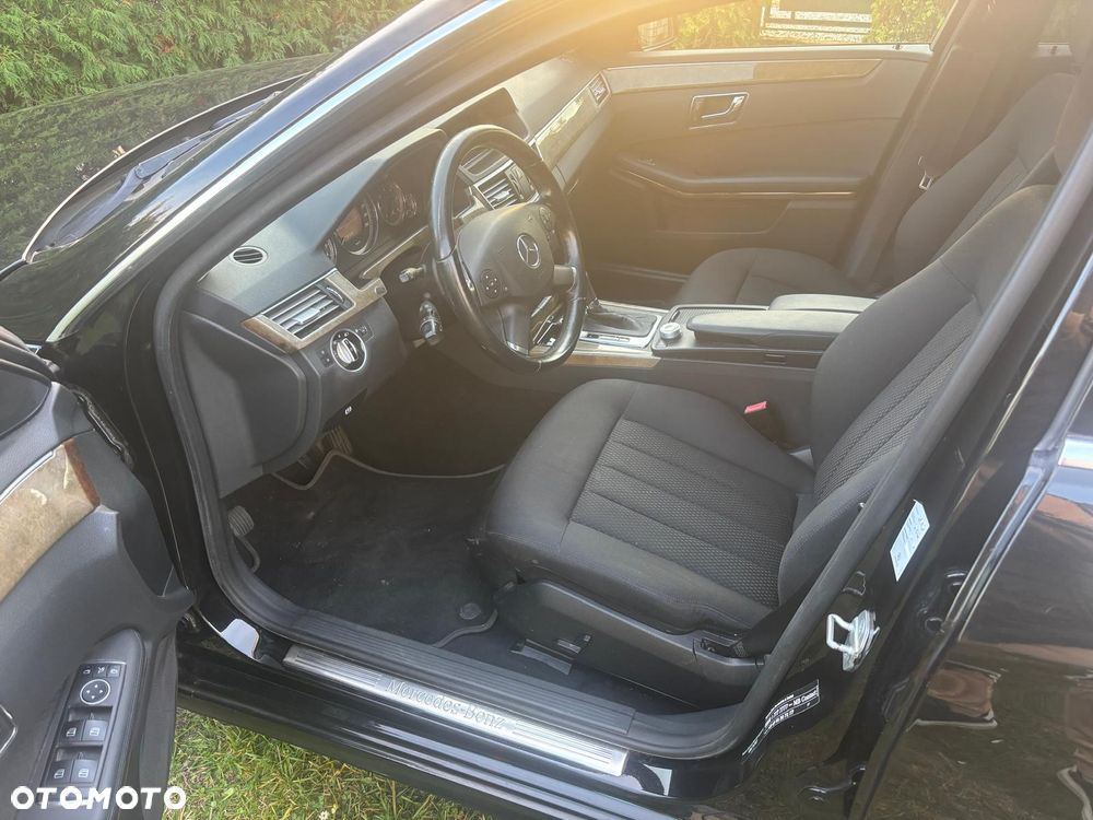 Mercedes-Benz Klasa E 250 CDI DPF BlueEFFICIENCY Automatik - 6