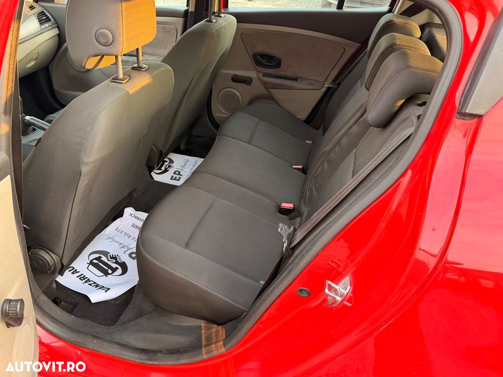 Renault Megane 1.5 dCi Expression - 17