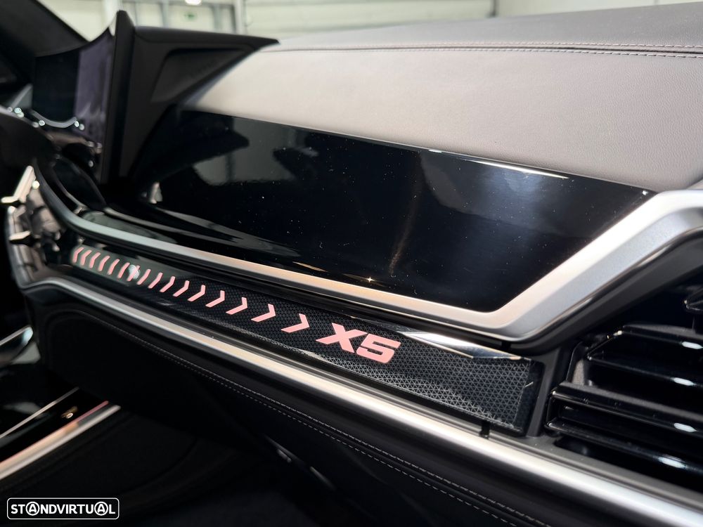 BMW X5 50 e xDrive Pack M Desportivo Pro - 47