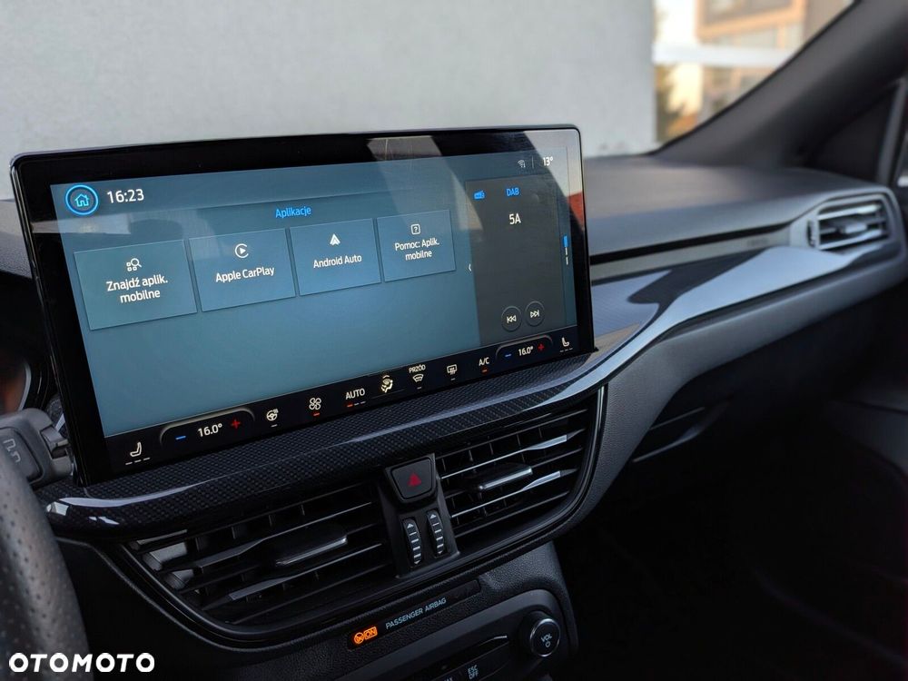 Ford Focus 2.3 EcoBoost ST X - 32