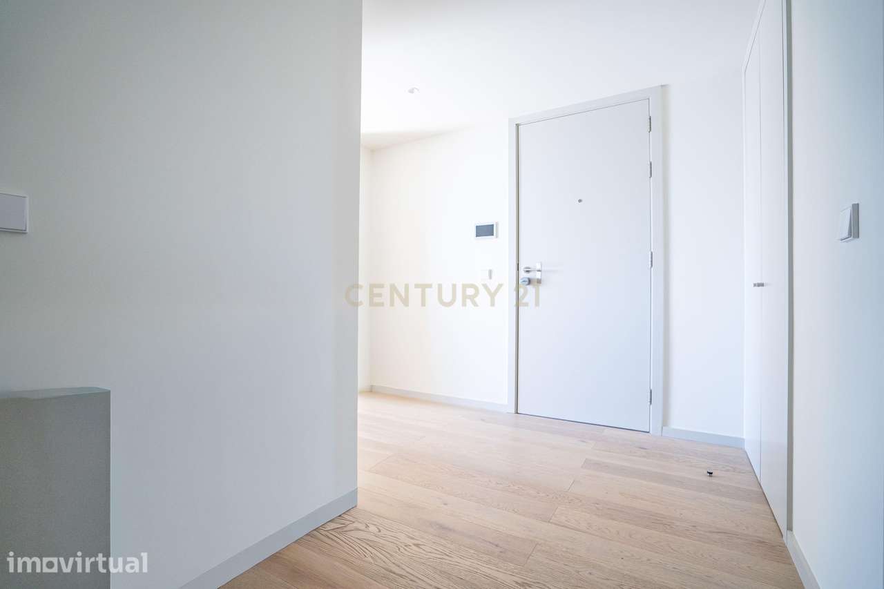 Apartamento T2 - Distrikt - Parque das Nações - Condomínio Fechado com - Grande imagem: 2/31