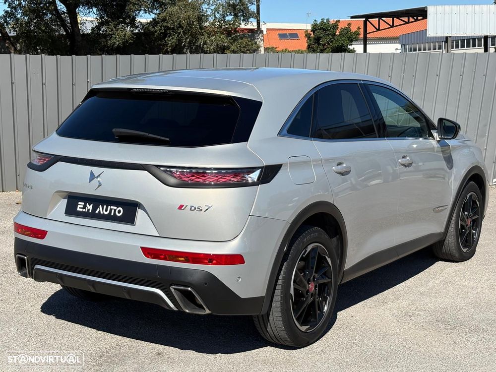 DS DS7 225 Performance Line + - 8