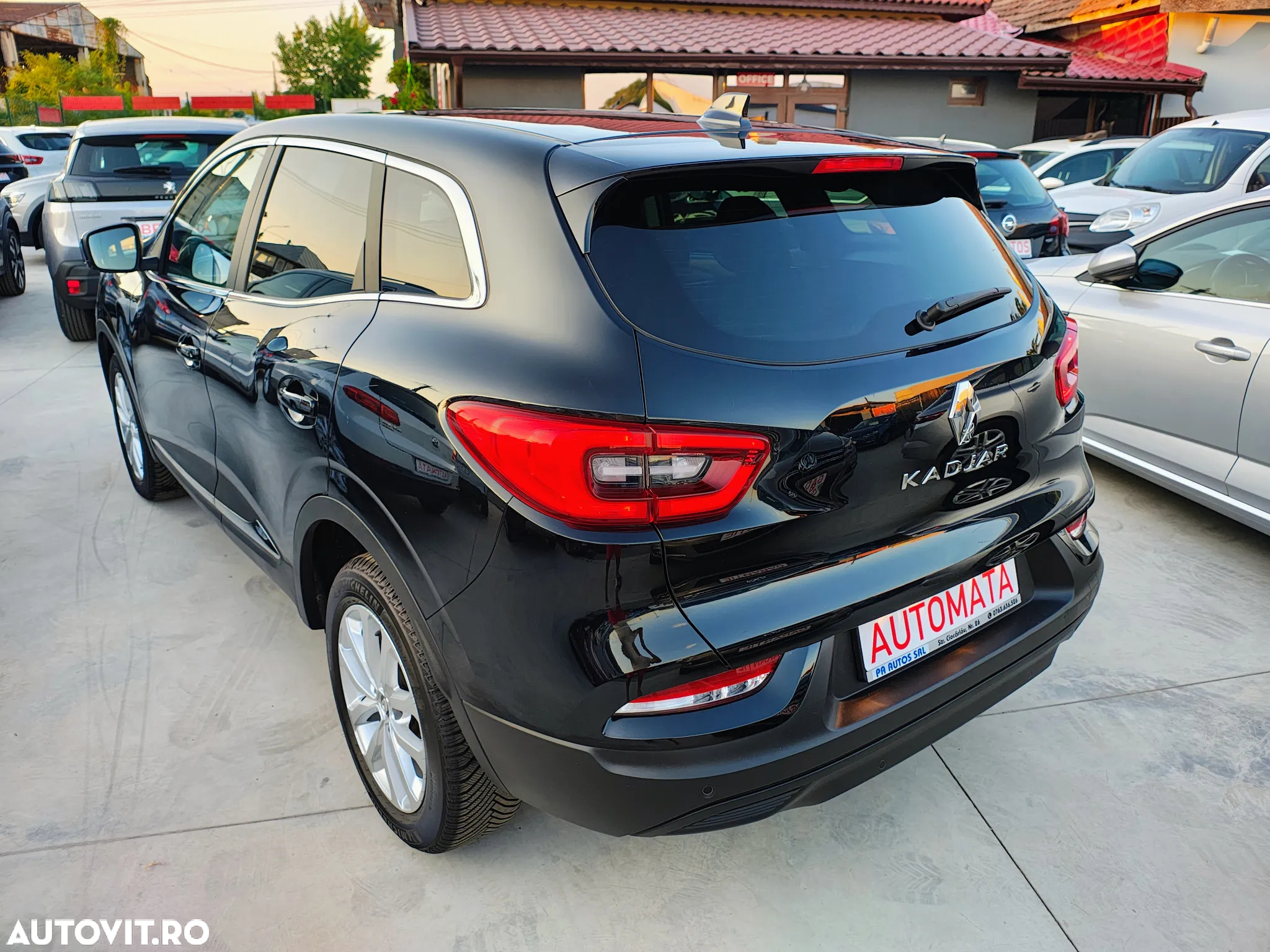 Renault Kadjar BLUE dCi 115 EDC BUSINESS EDITION - 4