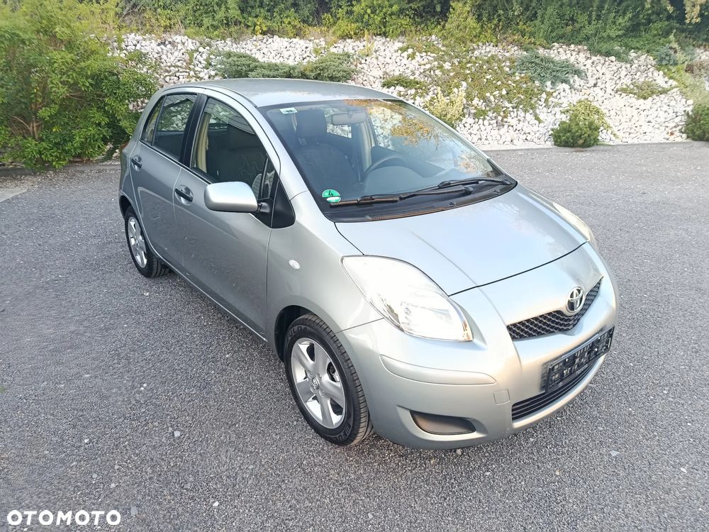 Toyota Yaris - 7