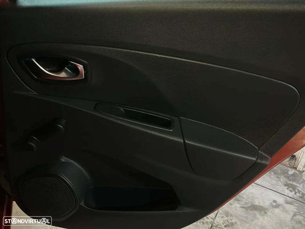 Renault Clio Sport Tourer 0.9 TCe Limited Edition - 23