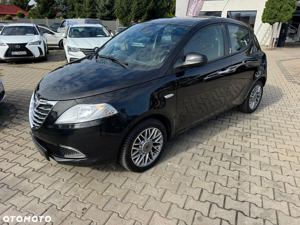 Lancia Ypsilon Y 1.2 8v Gold - 7