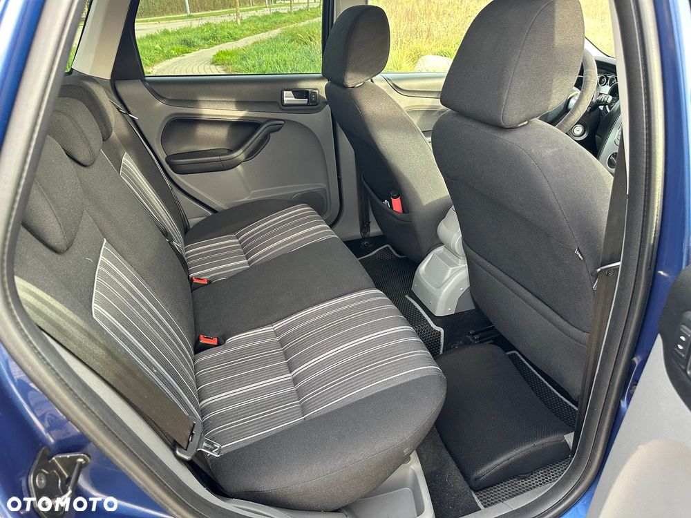 Ford Focus - 12