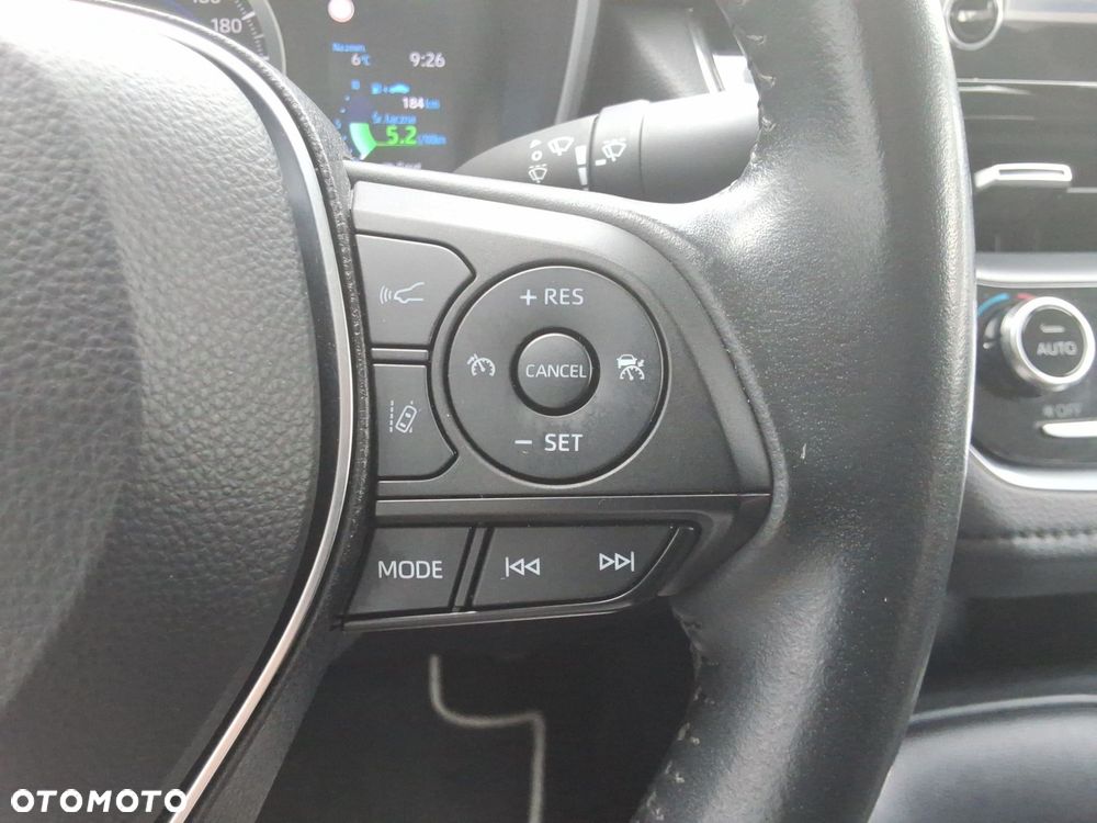 Toyota Corolla 1.8 Hybrid Comfort - 18