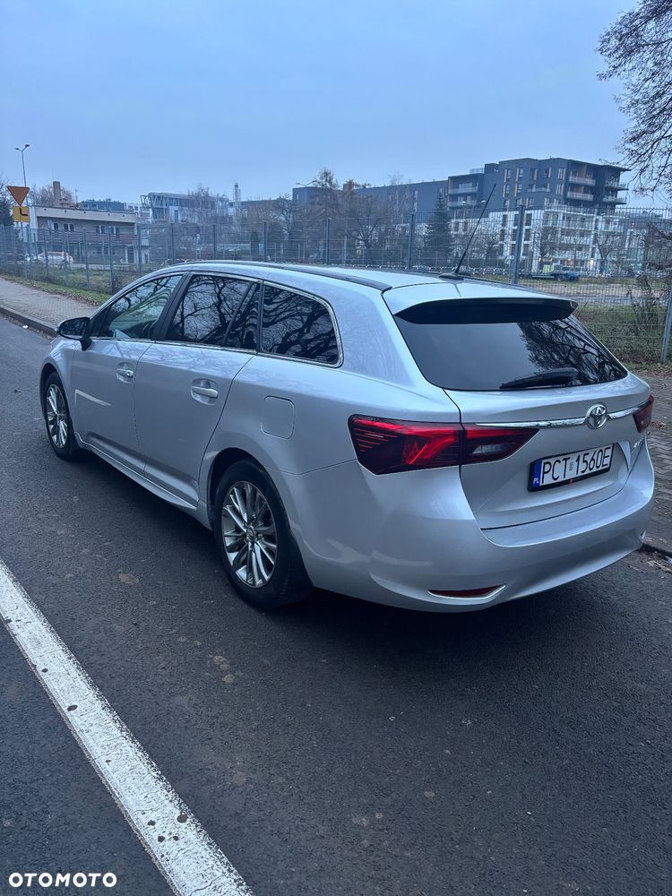 Toyota Avensis Touring Sports 1.8 Multidrive S Comfort - 4