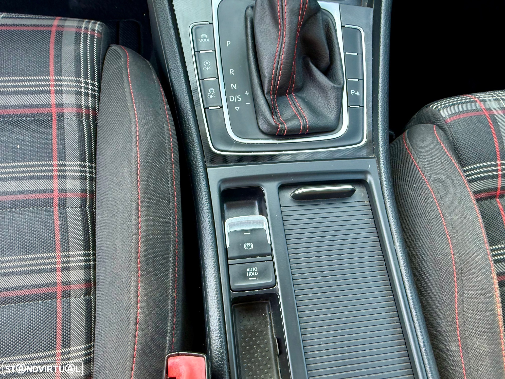 VW Golf 2.0 TSi GTi DSG Performance - 12