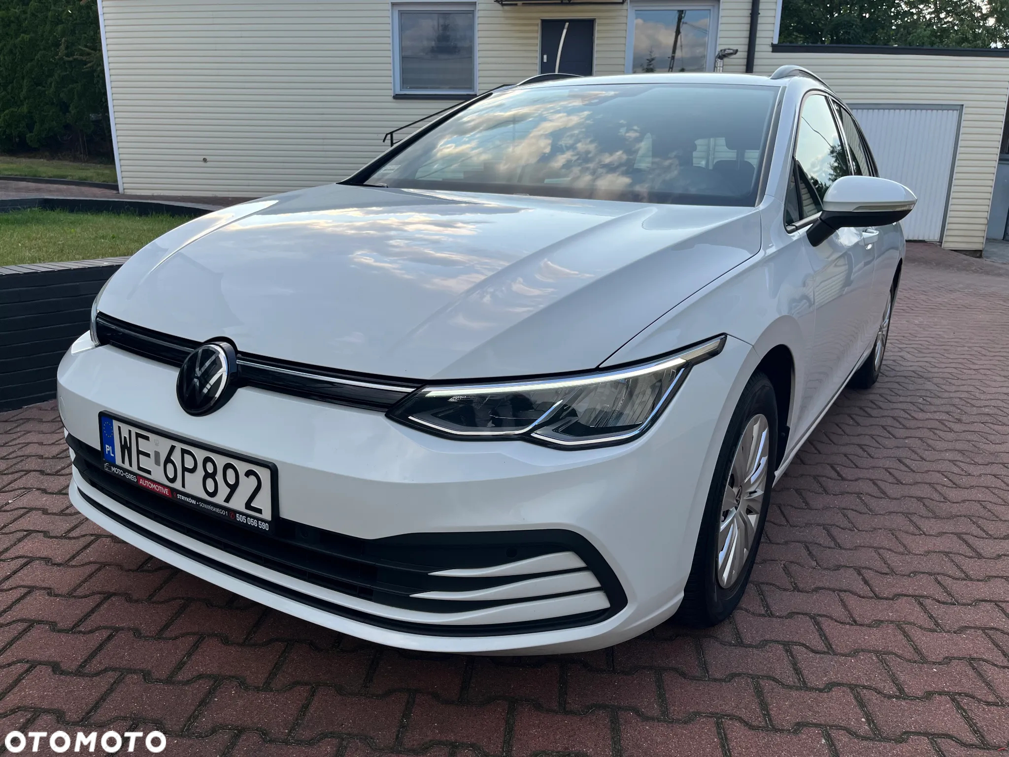 Volkswagen Golf VIII 1.0 TSI Life - 3