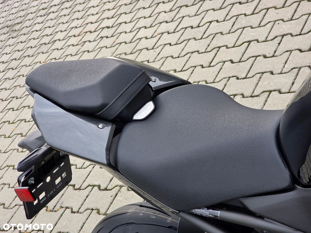 Kawasaki Z 900 - 13
