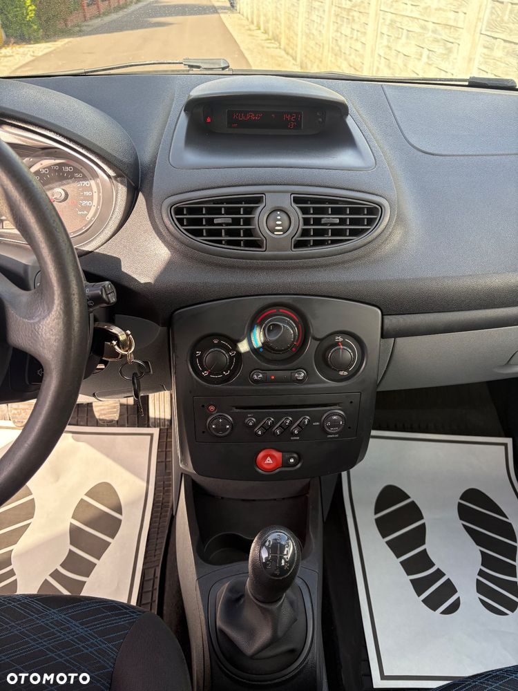 Renault Clio 1.2 16V Expression - 16