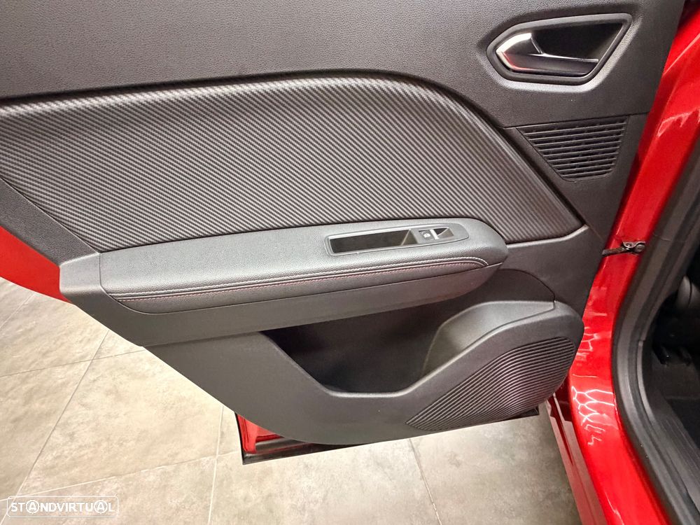 Renault Captur 1.6 E-Tech Plug-In RS Line - 57