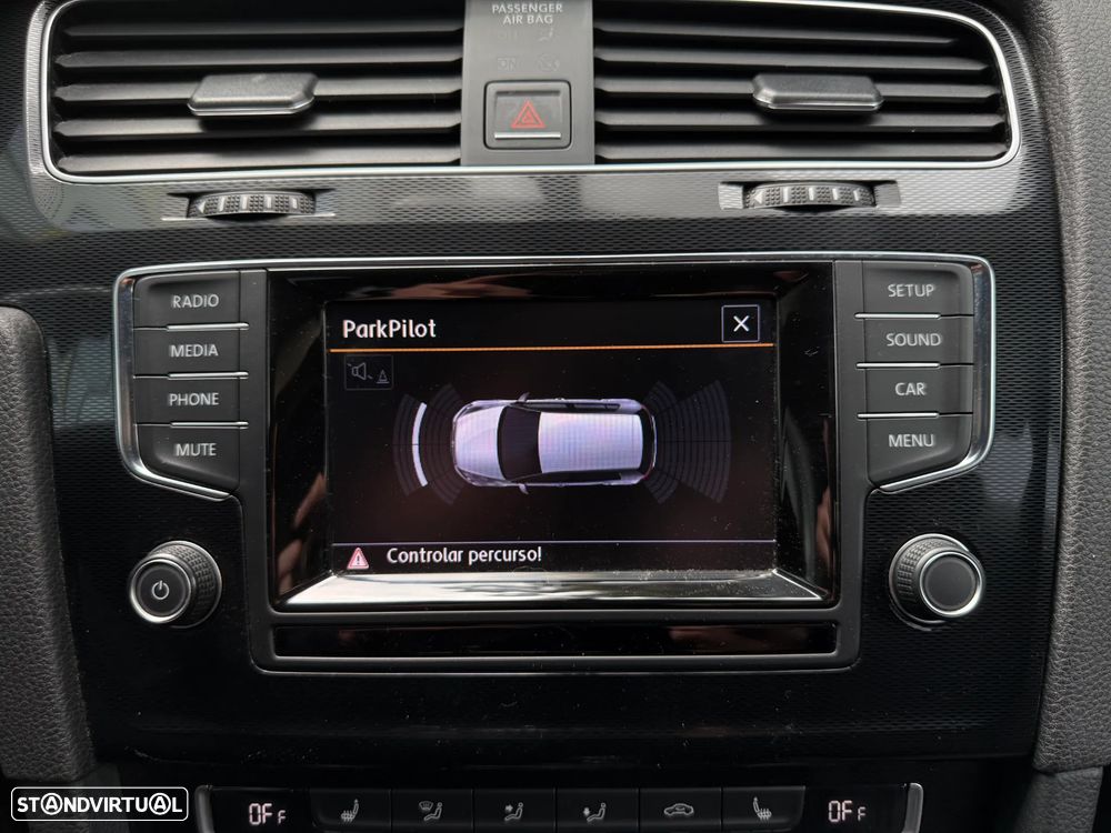 VW Golf GTI BlueMotion - 16