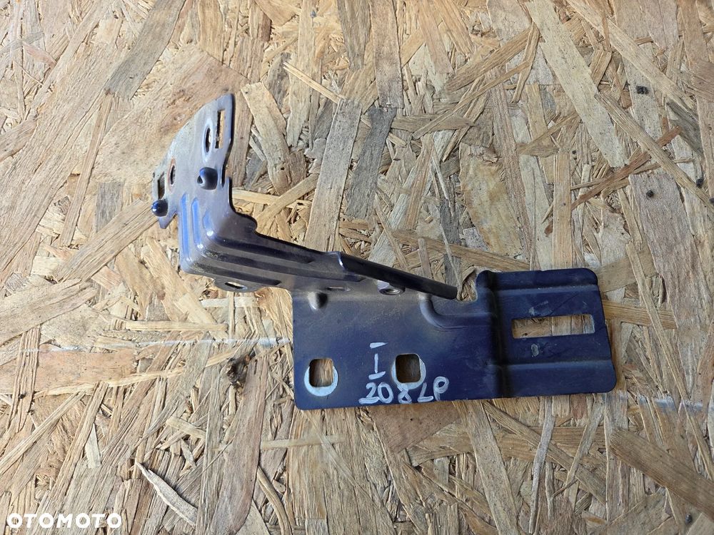 Wspornik blacha mocowanie błotnika lewgo przedniego Peugeot 208 I - 1