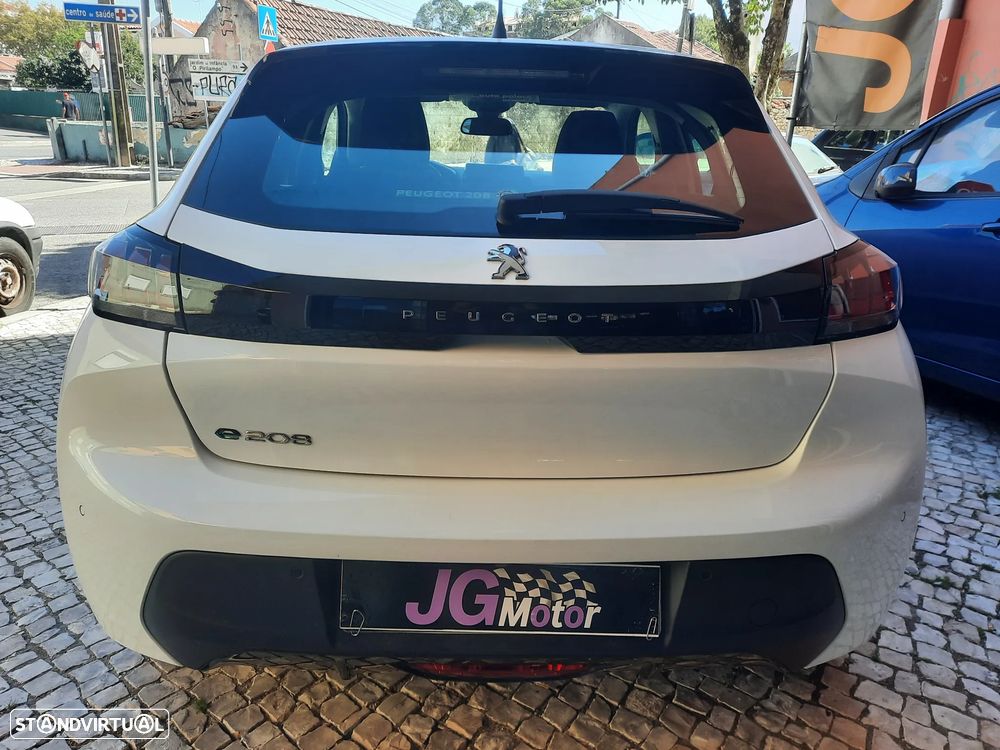 Peugeot e-208 Active — fotografia 7