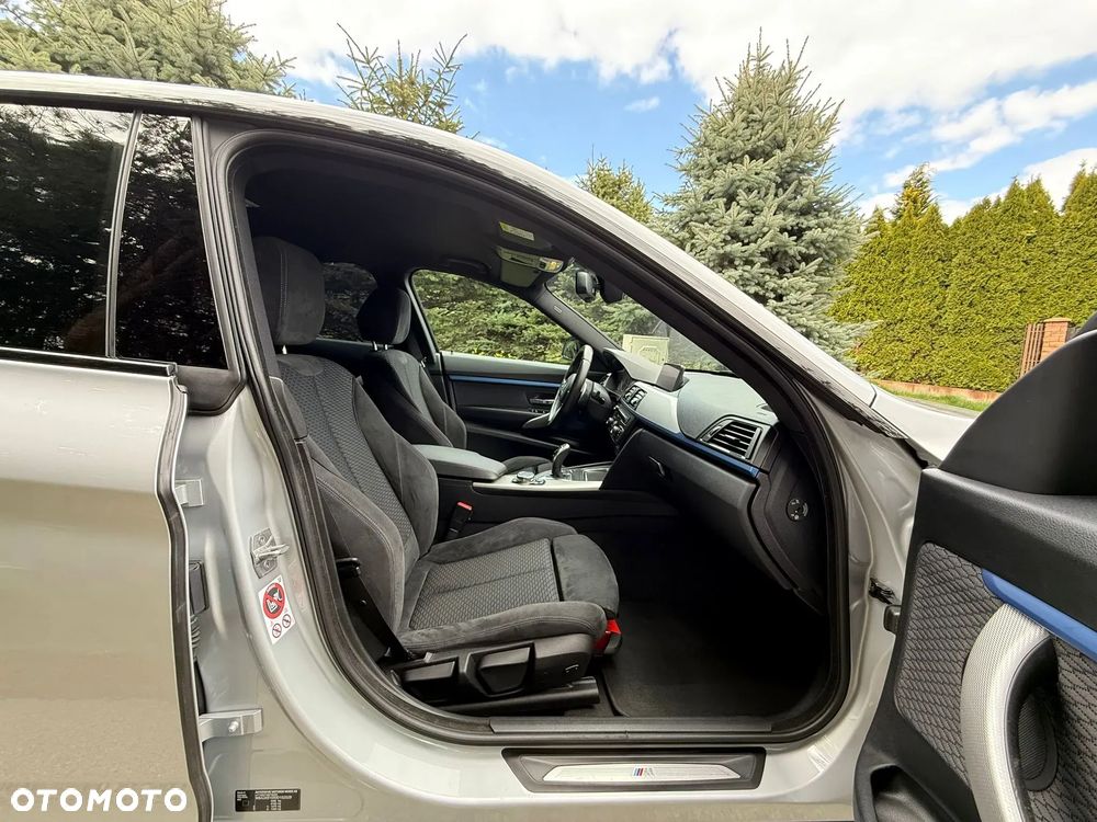 BMW Seria 3 335i xDrive M Sport - 27