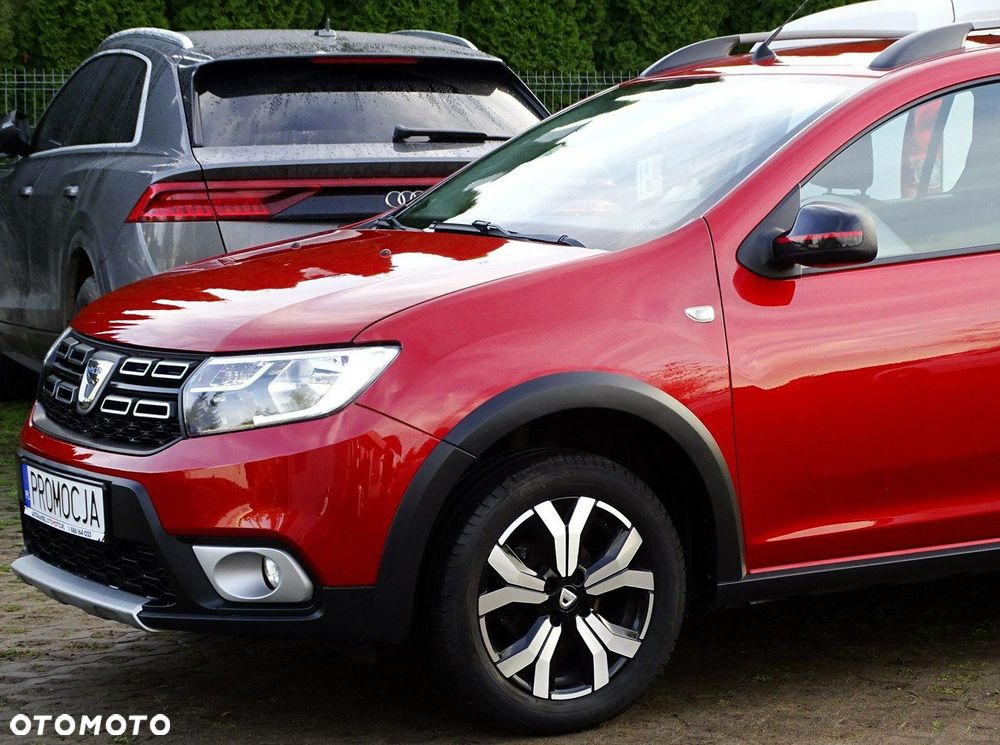 Dacia Logan TCe 90 S&S Stepway Celebration - 2