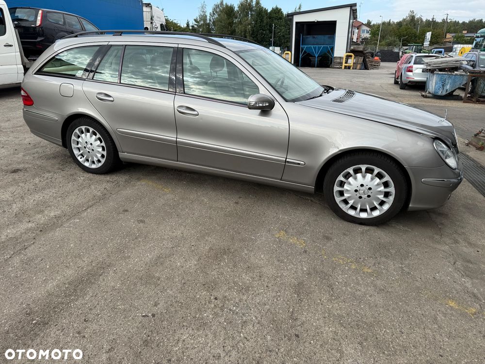 Mercedes-Benz Klasa E 500 4-Matic T Elegance - 1